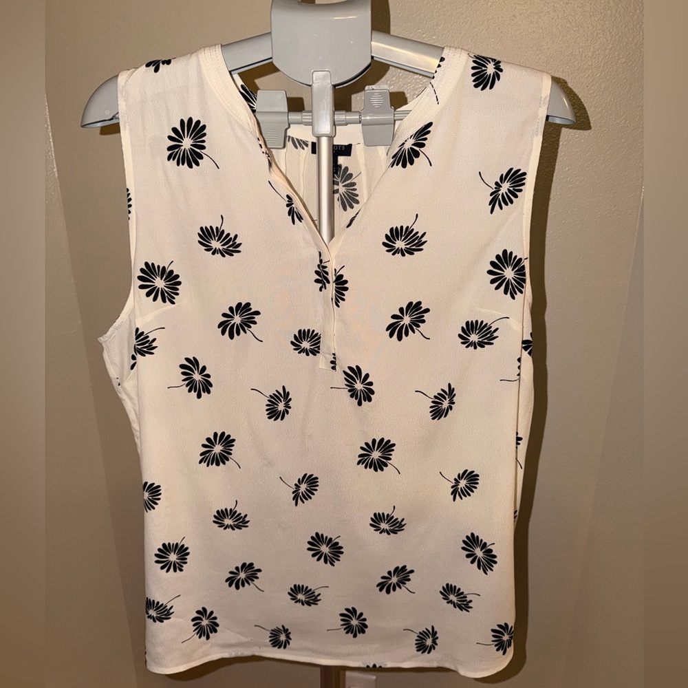 Talbots Petite Sleeveless Blouse Black White Floral NWT XL Petite Classic Chic